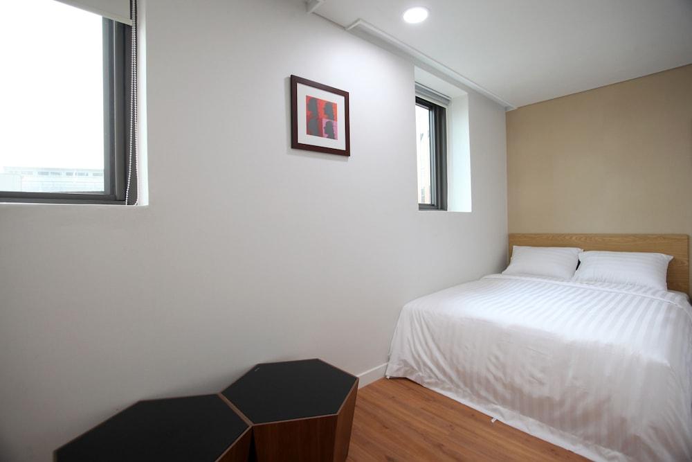 Hotel K-pop Station Seoul