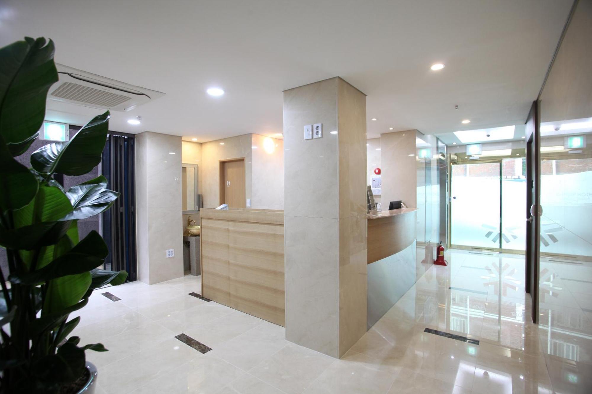 K-pop Station Hotel Seoul