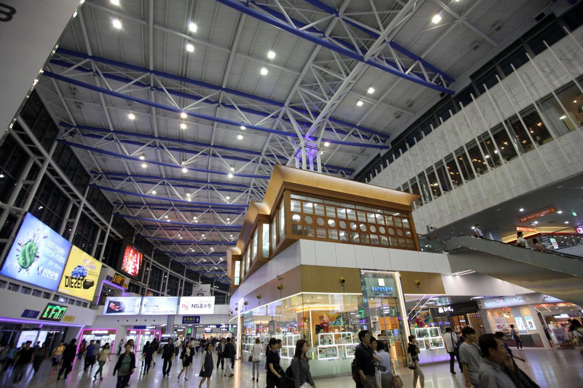 K-pop Station Hotel